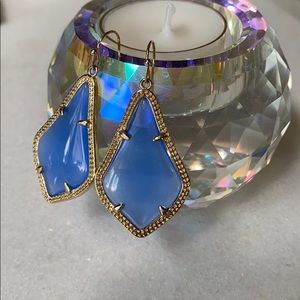 Kendra Scott earrings, a gorgeous blue!